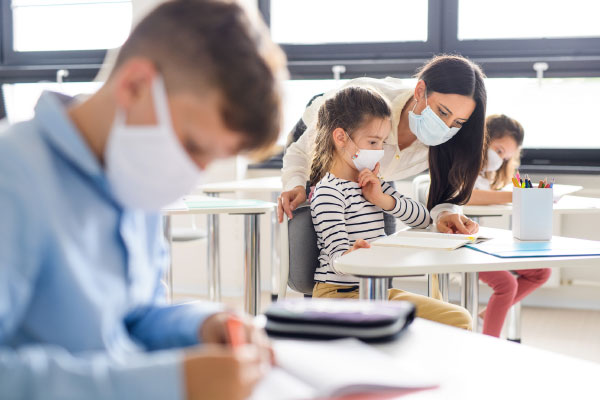 Kaj lahko jeseni pričakujemo ob covid-19