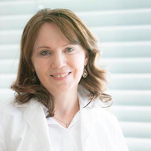 mag. Marija Snežna Paulin Košir, dr. med., specialist onkologije in radioterapije mag. Marija Snežna Paulin Košir, dr. med., specialist onkologije in radioterapije